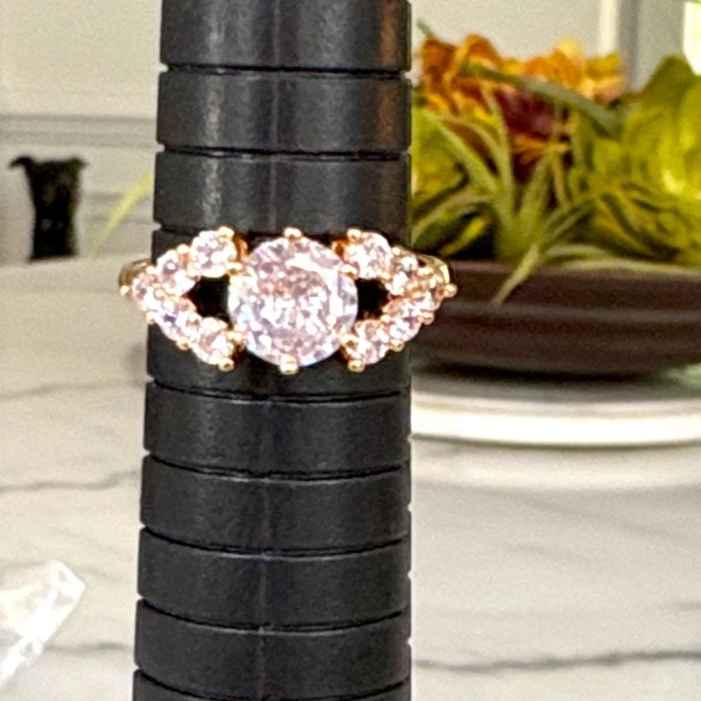 NEW Engagement Ring 💍 Rose Gold Plated Cubic Zirconia Size with Box 154